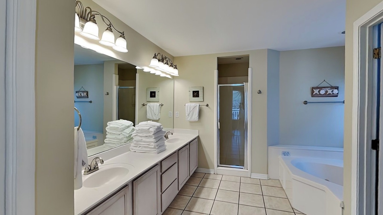Photo of Bathroom in Crystal Beach