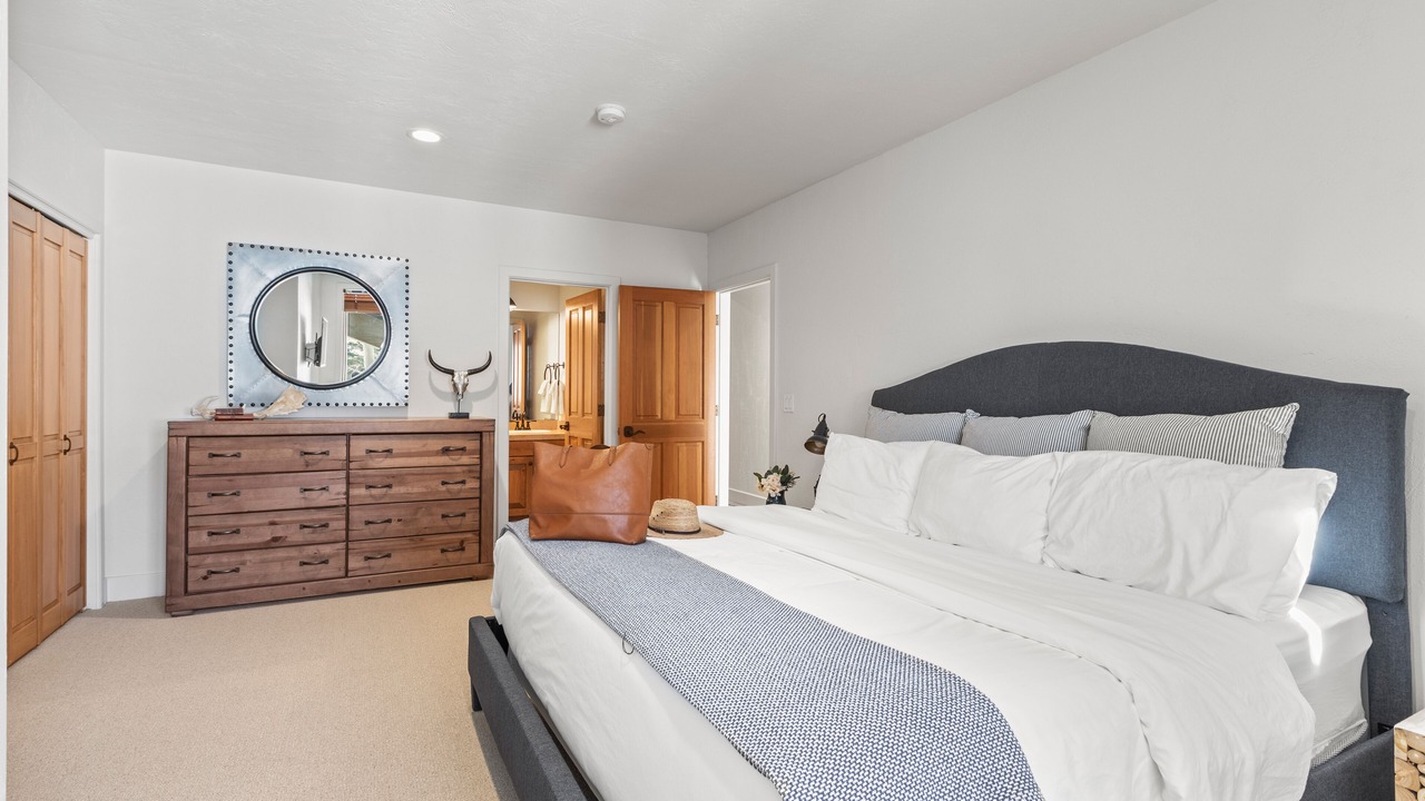 Photo of Bedroom in Deer Valley