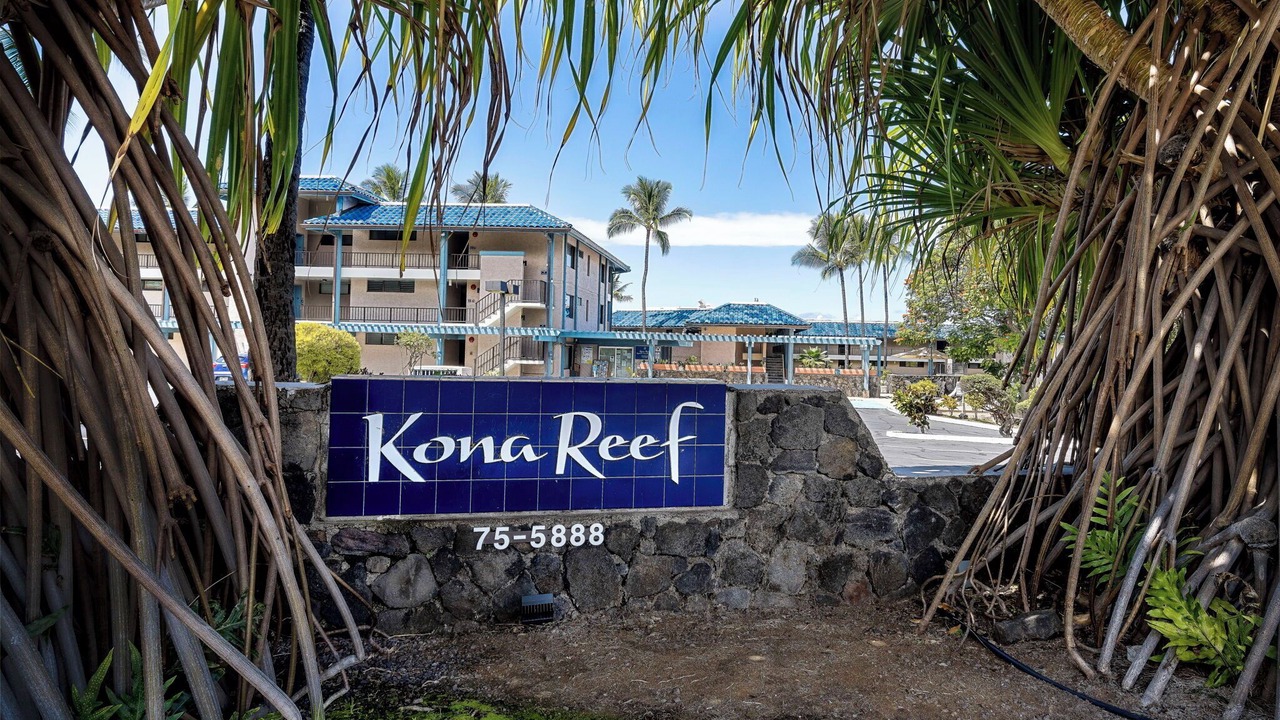 Photo of Others in Historic Kailua Village