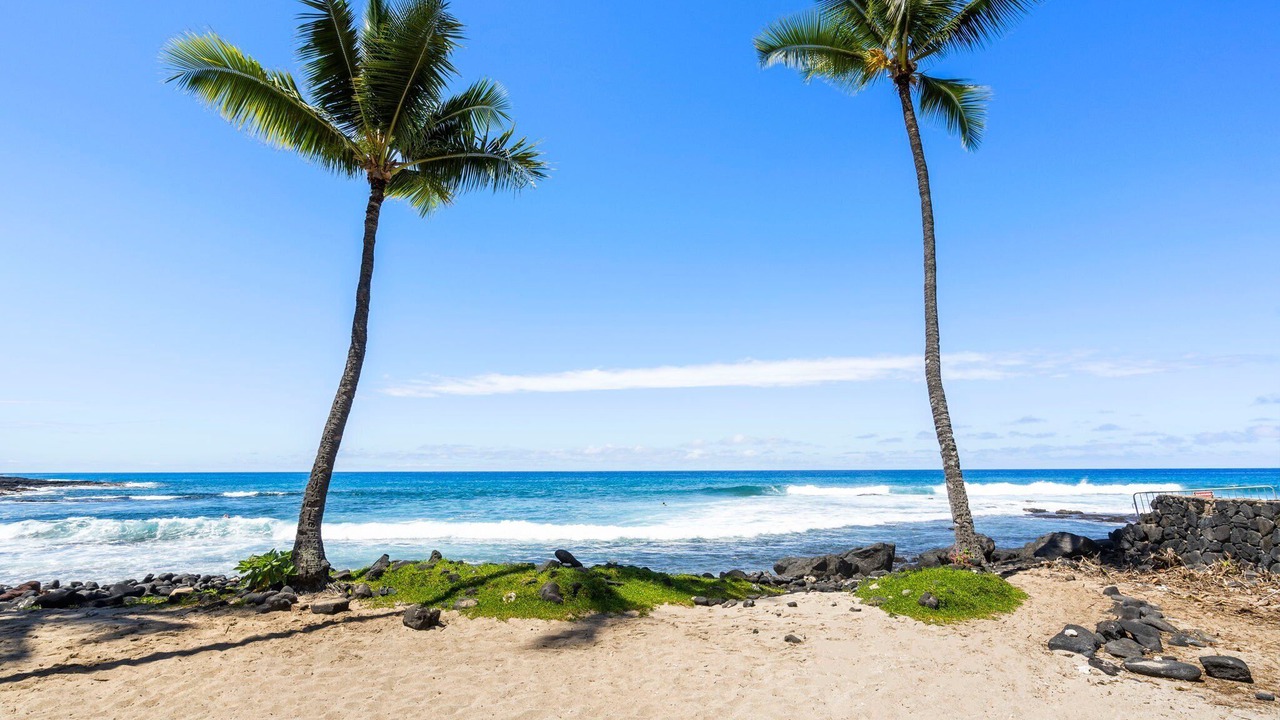 Photo of Others in Historic Kailua Village
