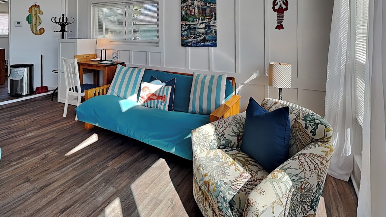 Photo of Bedroom in Pirates Beach