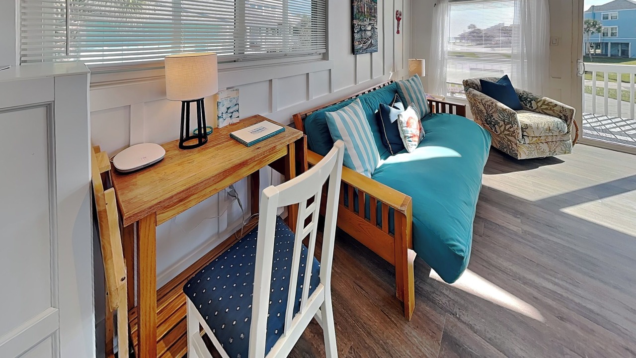 Photo of Bedroom in Pirates Beach