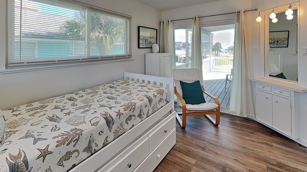 Photo of Patio Balcony in Pirates Beach