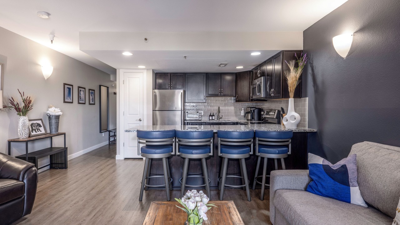 Photo of Livingroom in North Park City