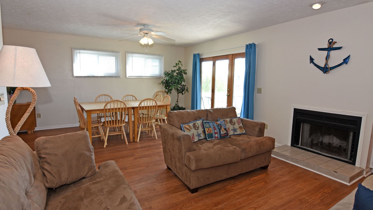 Photo of Livingroom in Wrightsville Beach