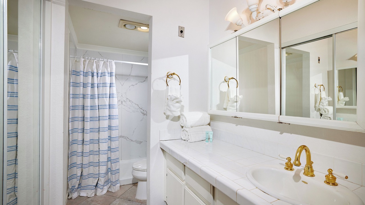 Photo of Bathroom in Townsite