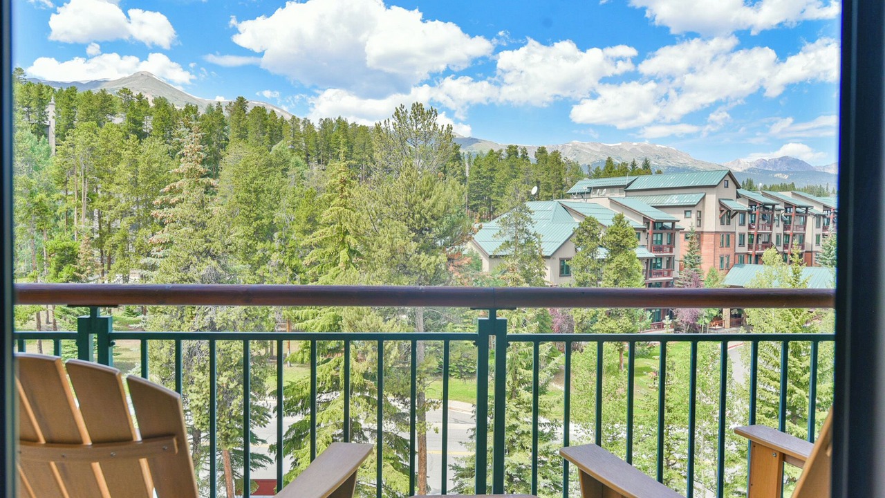 Photo of Outdoor in Peak 9