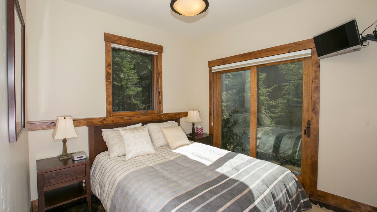 Photo of Bedroom in Carnelian Bay