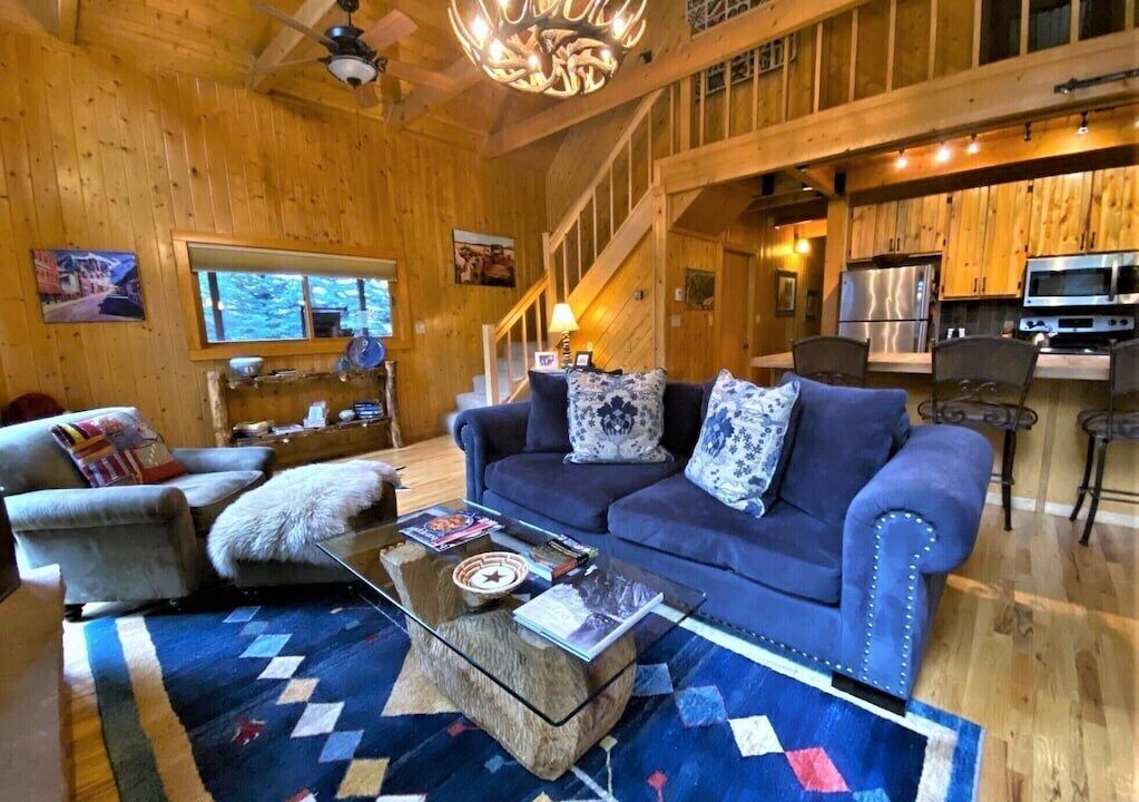 Photo of Livingroom in Bayfield