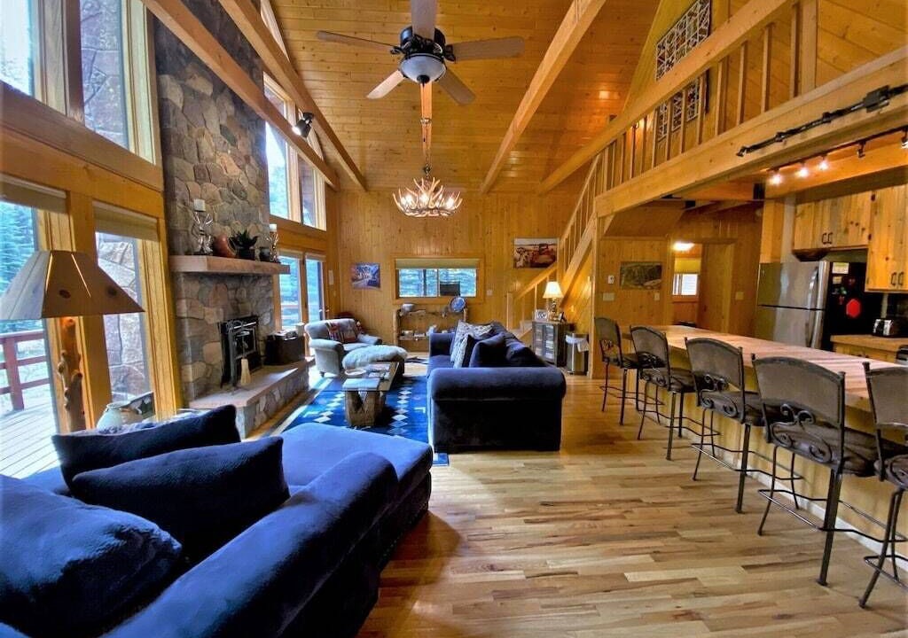 Photo of Livingroom in Bayfield