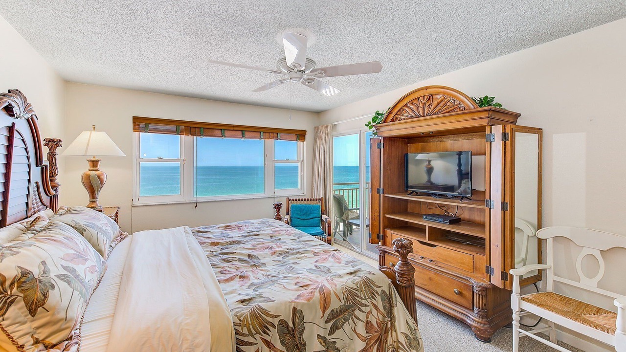 Photo of Bedroom in Redington Shores