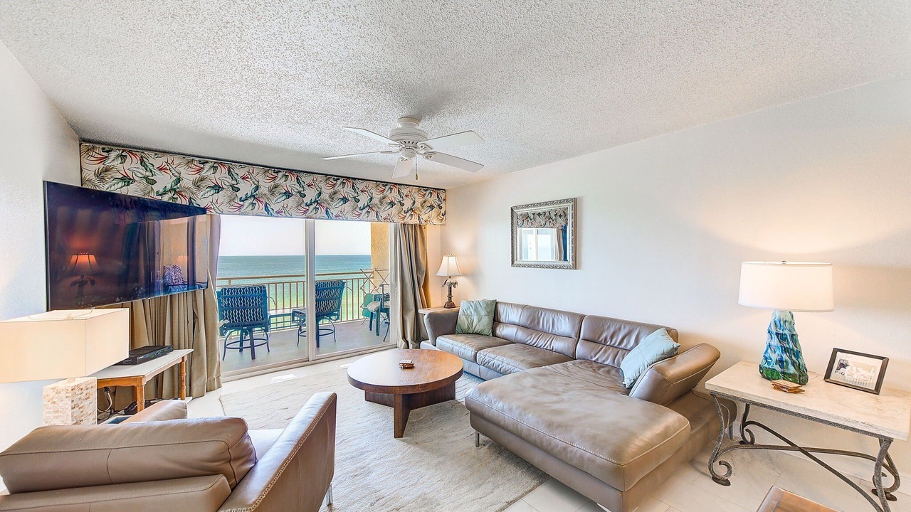 Photo of Livingroom in Redington Shores