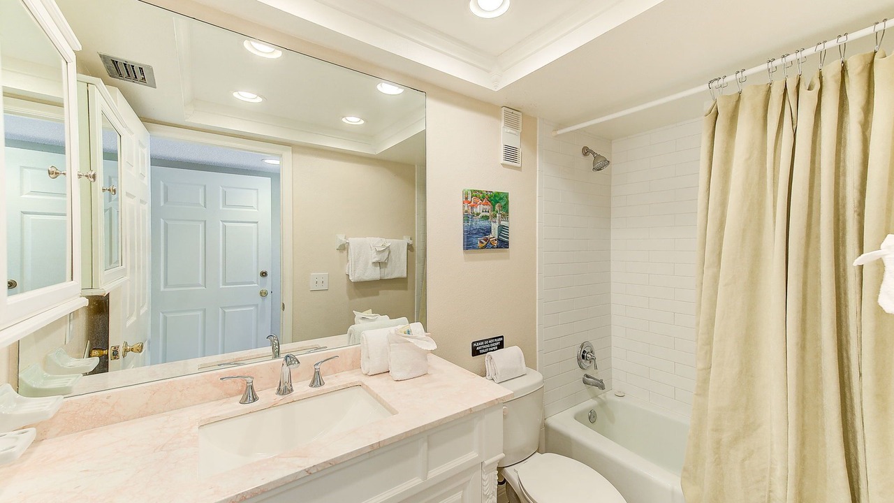 Photo of Bathroom in Redington Shores