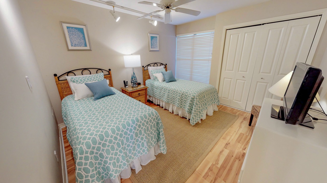 Photo of Others in Gulf Pines