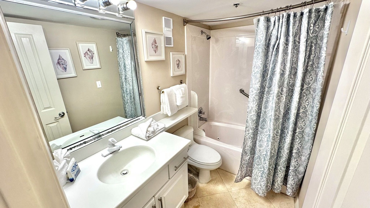 Photo of Bathroom in Gulf Pines