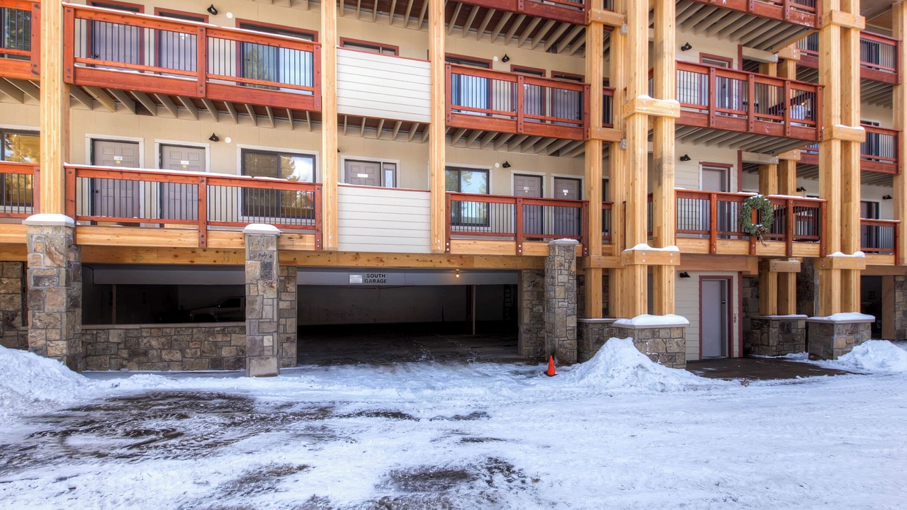 Photo of Outdoor in Peak 9