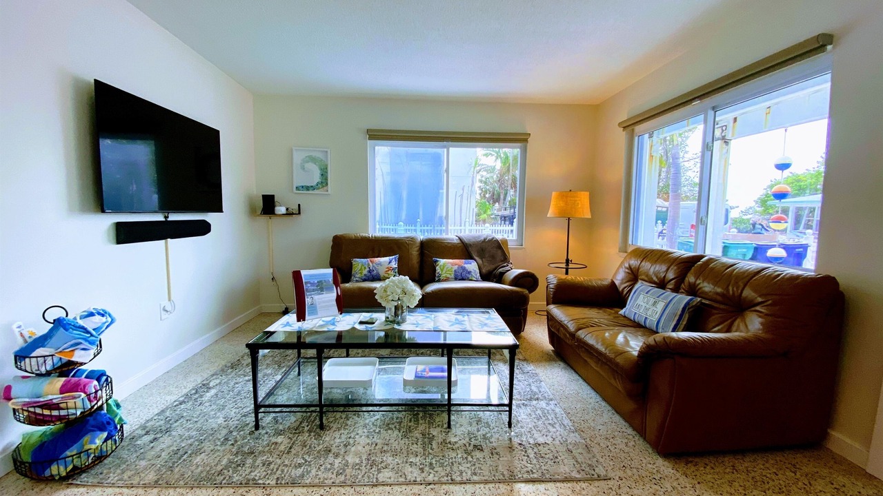 Photo of Livingroom in Anna Maria