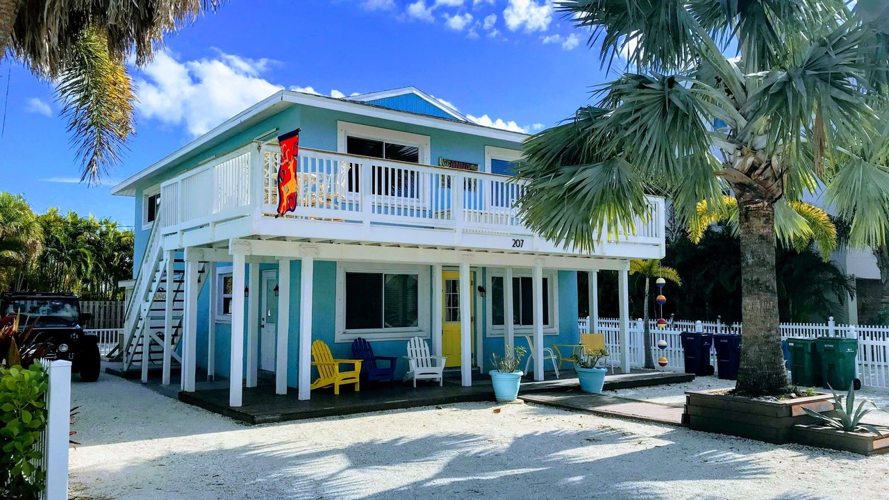 Photo of Others in Anna Maria