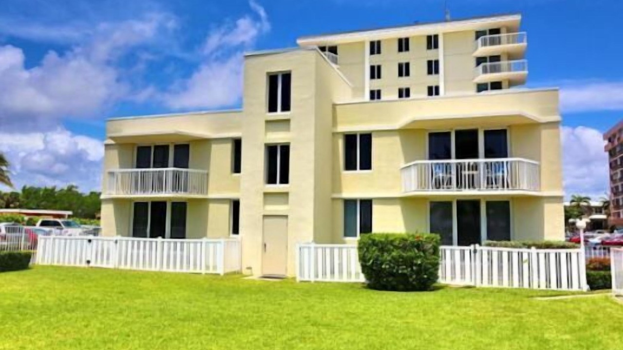 Photo of Outdoor in Palm Beach Shores