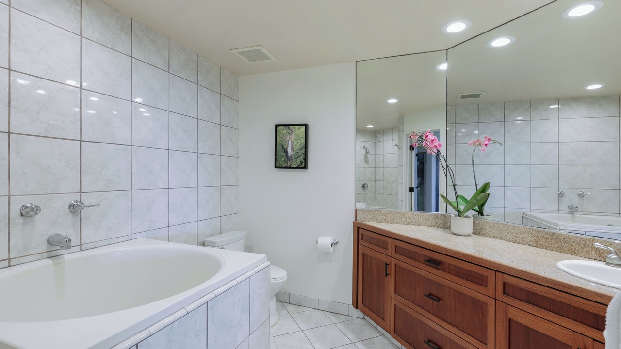 Photo of Bathroom in Princeville