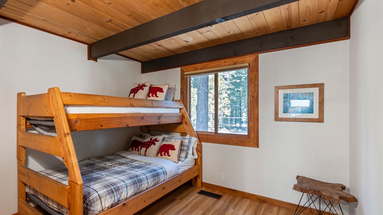 Photo of Bedroom in Carnelian Bay