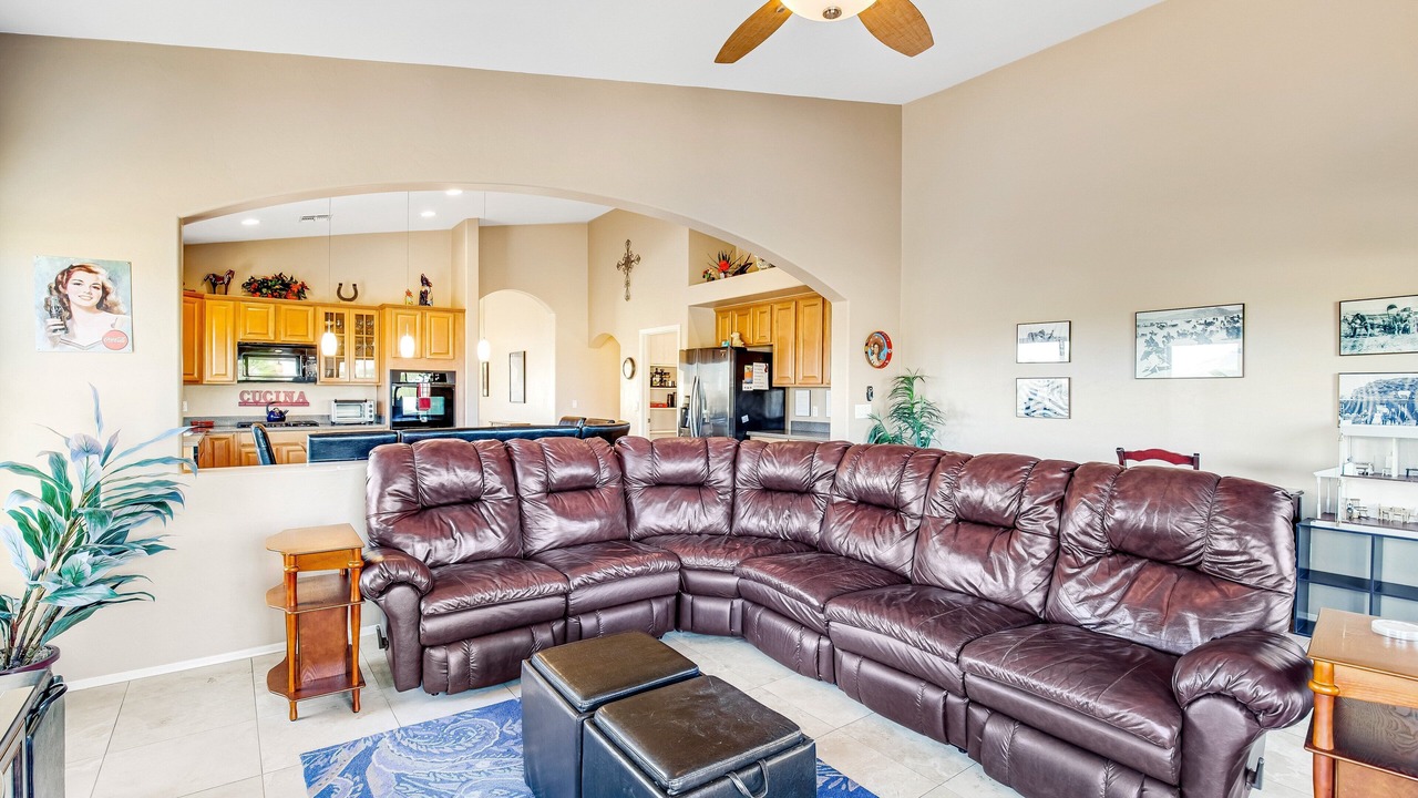 Photo of Livingroom in Tangerine Terrace