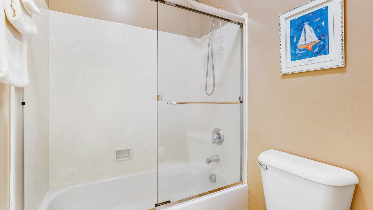 Photo of Bathroom in Tangerine Terrace