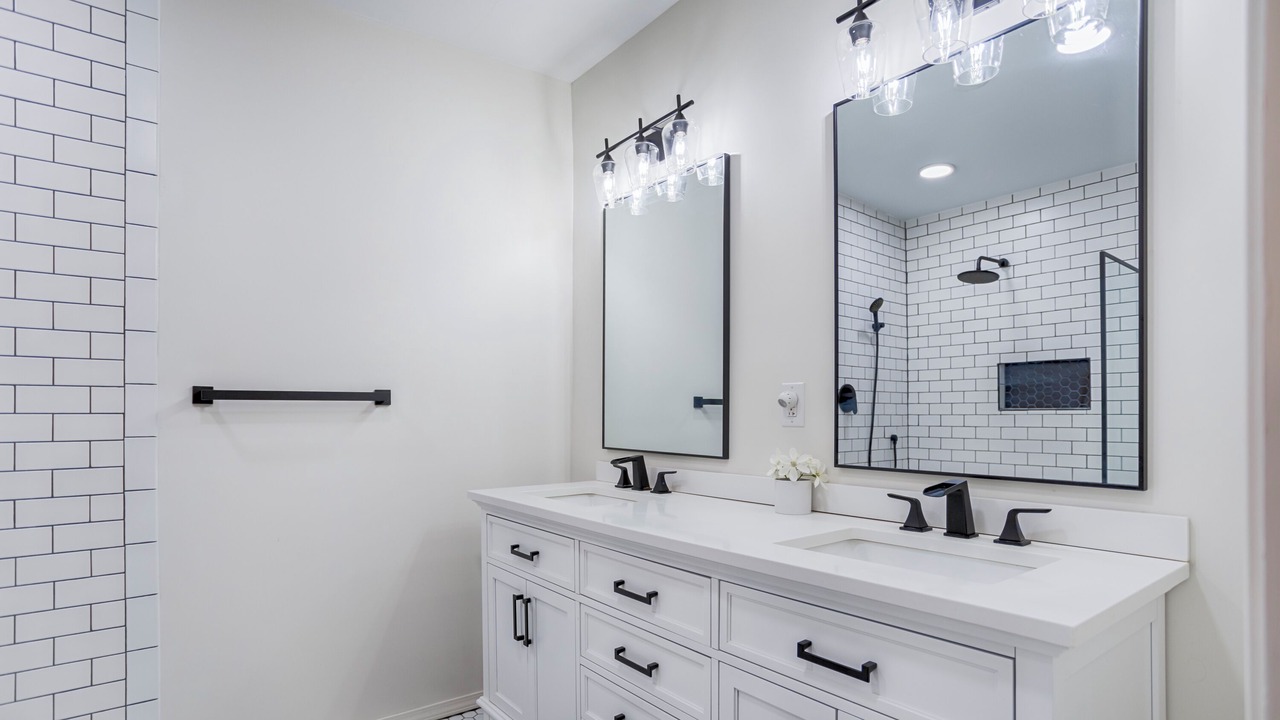 Photo of Bathroom in Valois