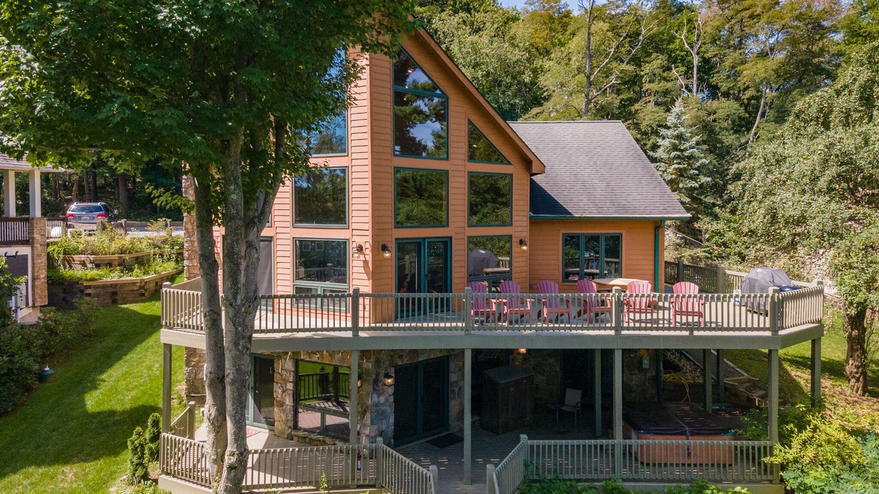 Photo of Patio Balcony in The View