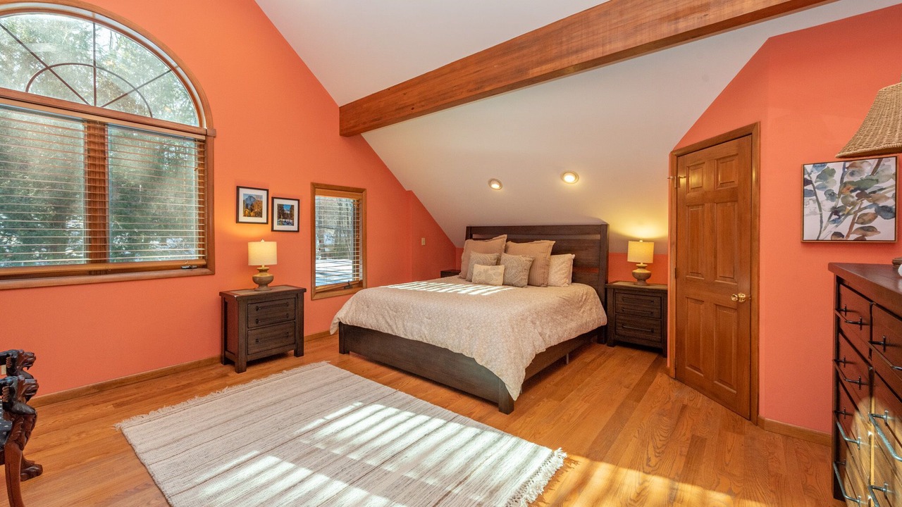 Photo of Bedroom in The View