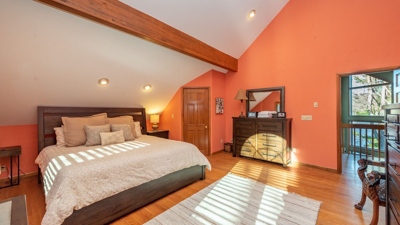 Photo of Bedroom in The View