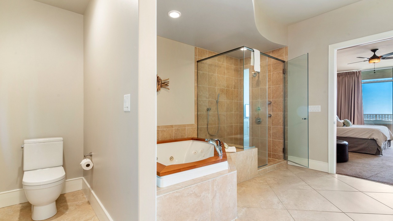 Photo of Bathroom in Orange Beach