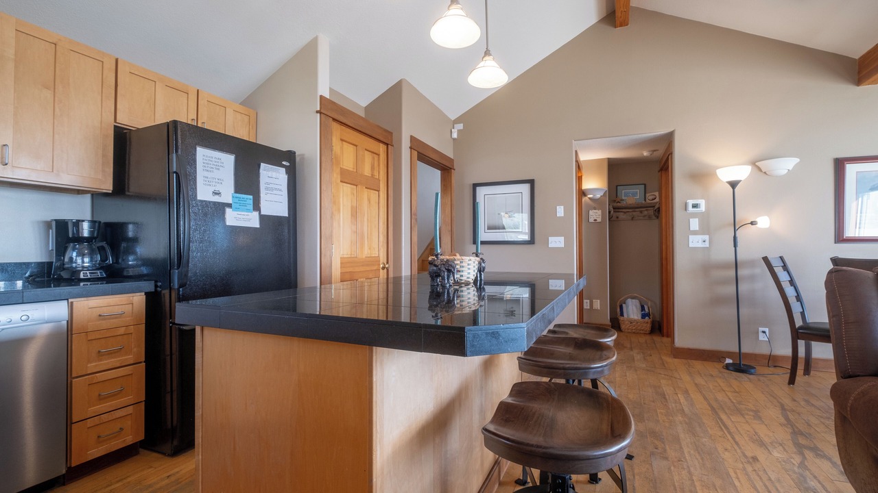 Photo of Others in Roads End