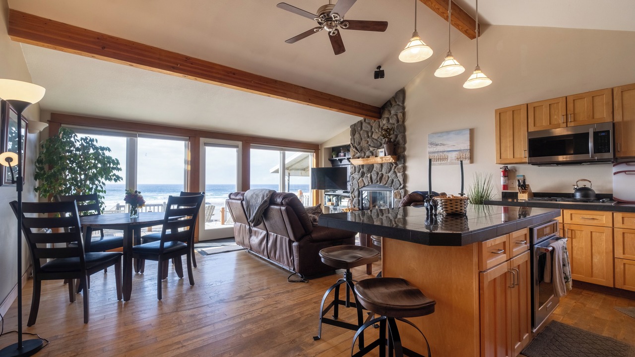 Photo of Bedroom in Roads End