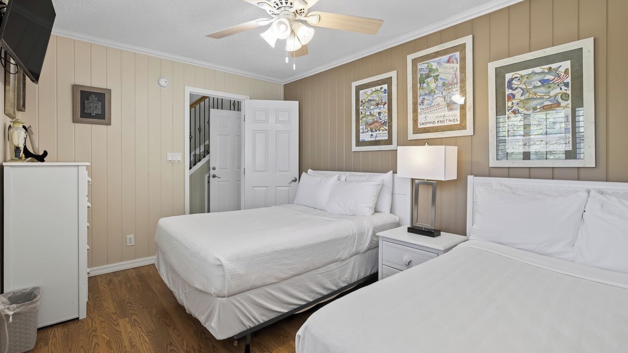 Photo of Bedroom in Seagrove Beach