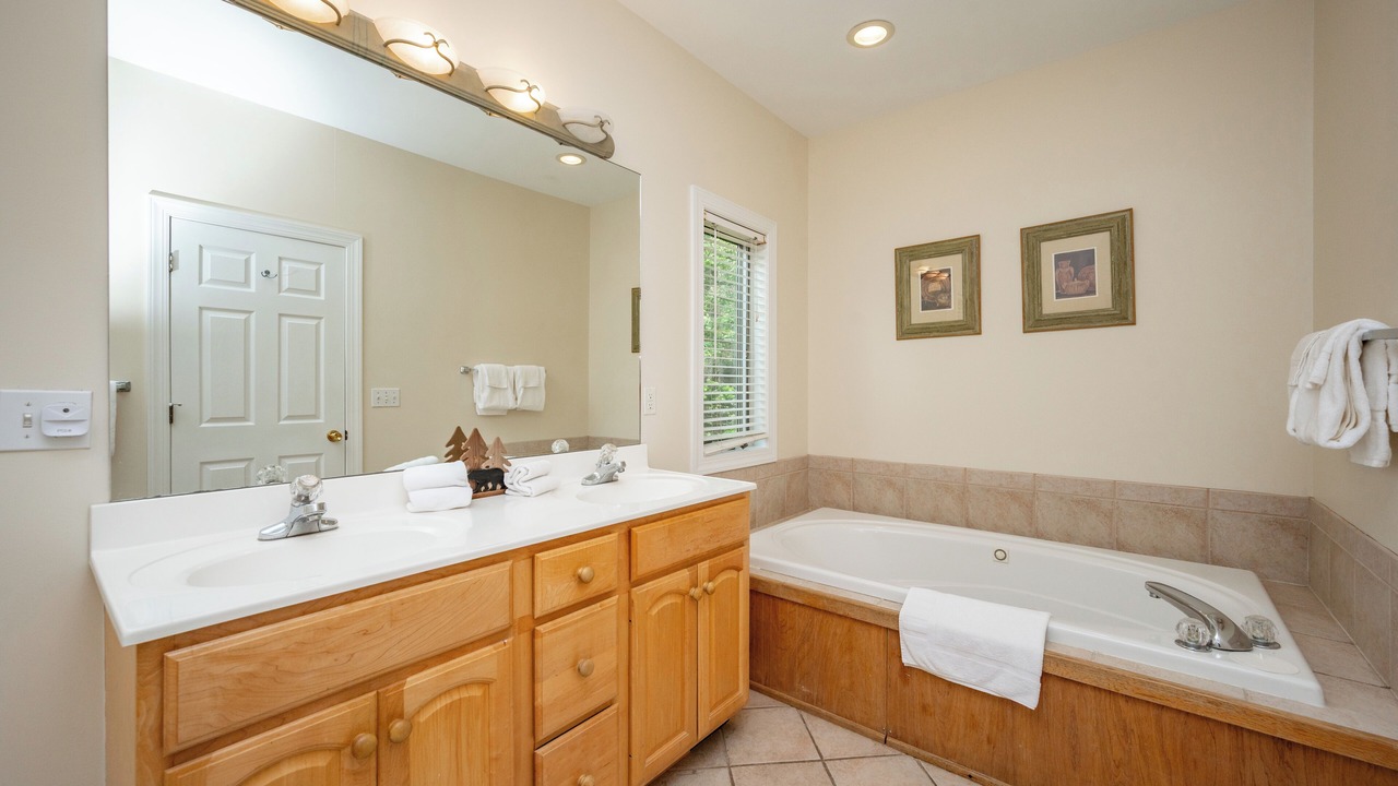 Photo of Bathroom in Thayerville