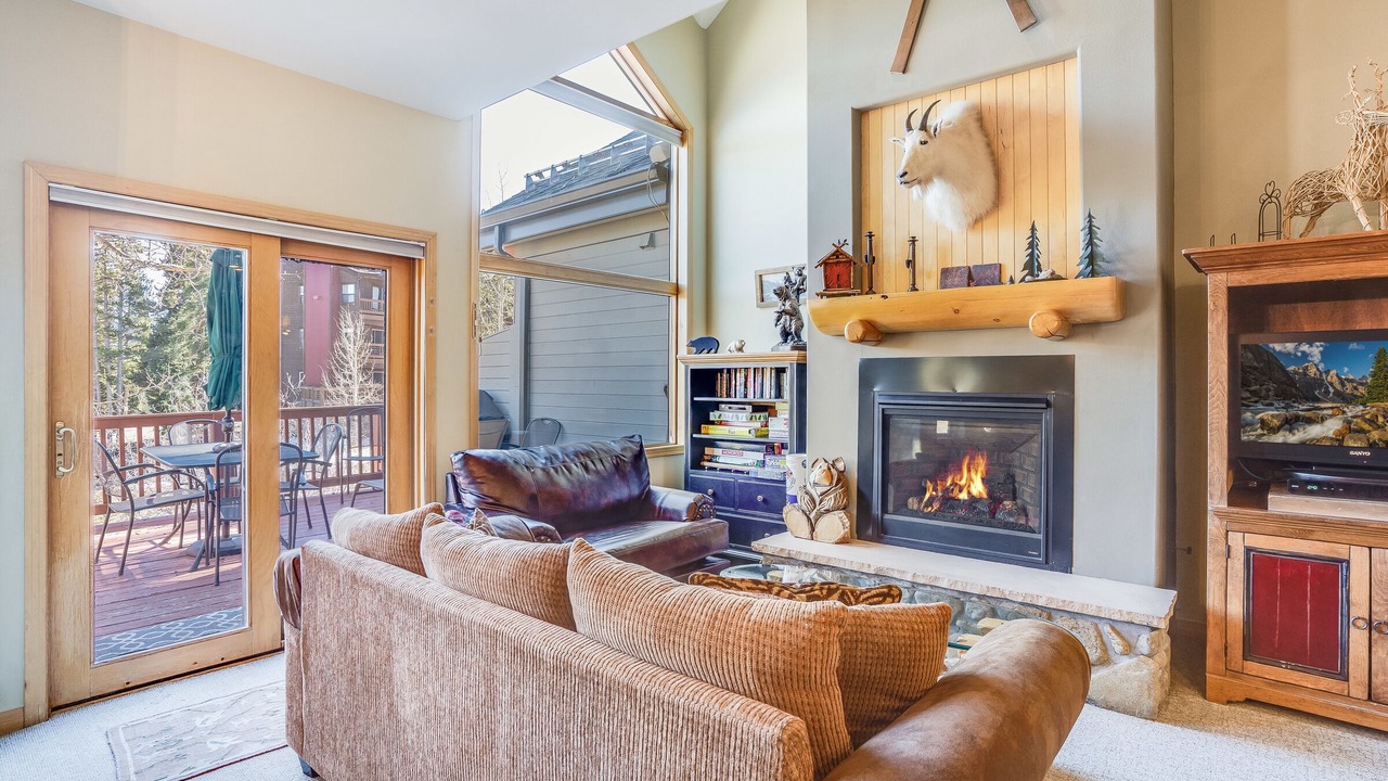 Photo of Bedroom in Peak 8