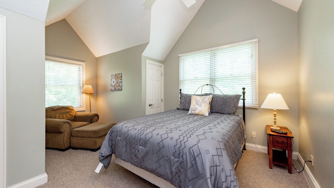 Photo of Bedroom in Thayerville