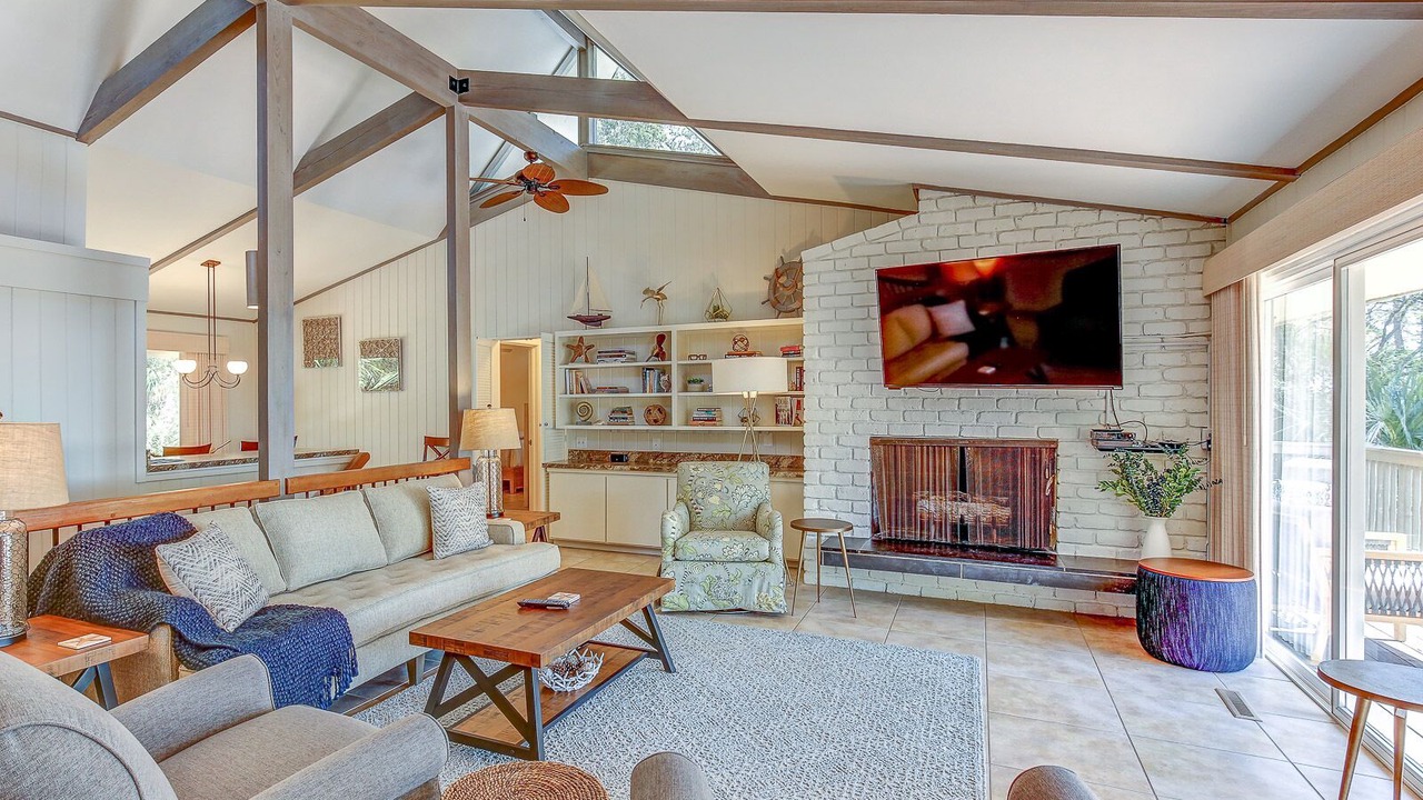 Photo of Livingroom in Sea Pines
