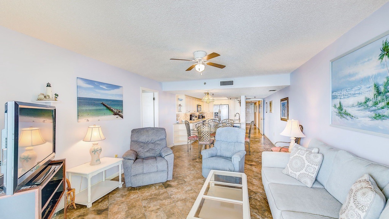 Photo of Livingroom in Redington Shores