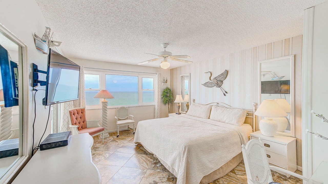 Photo of Bedroom in Redington Shores