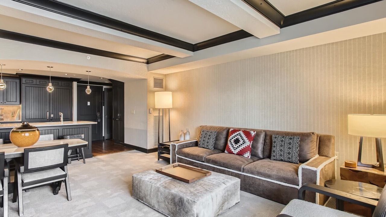 Photo of Livingroom in Avon