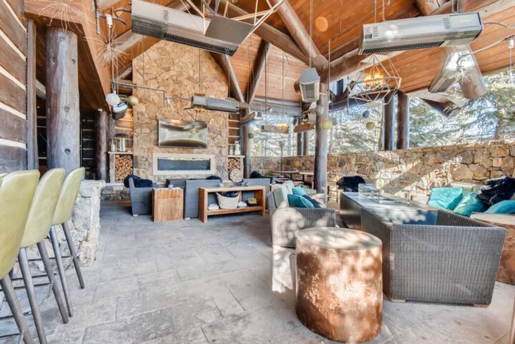 Photo of Livingroom in Avon