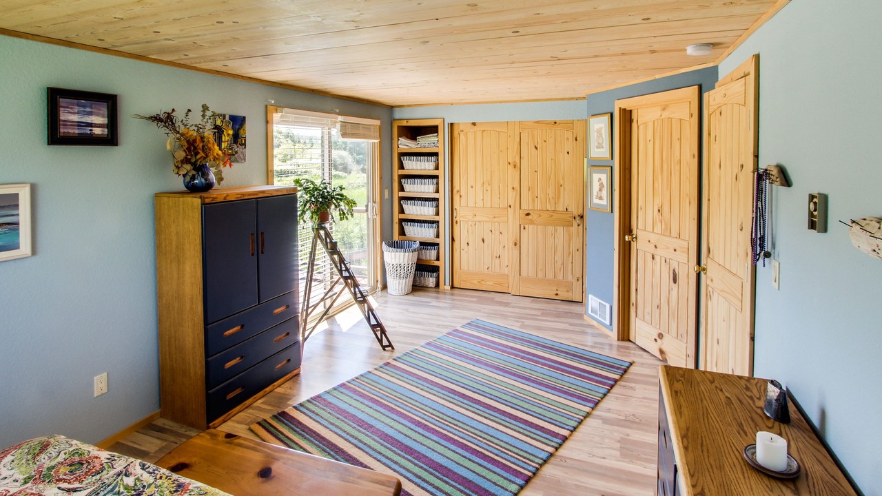 Photo of Bedroom in Lopez Island
