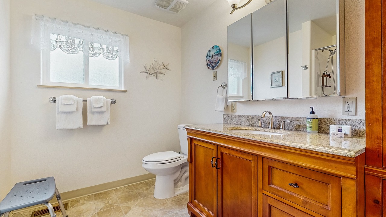 Photo of Bathroom in Roads End