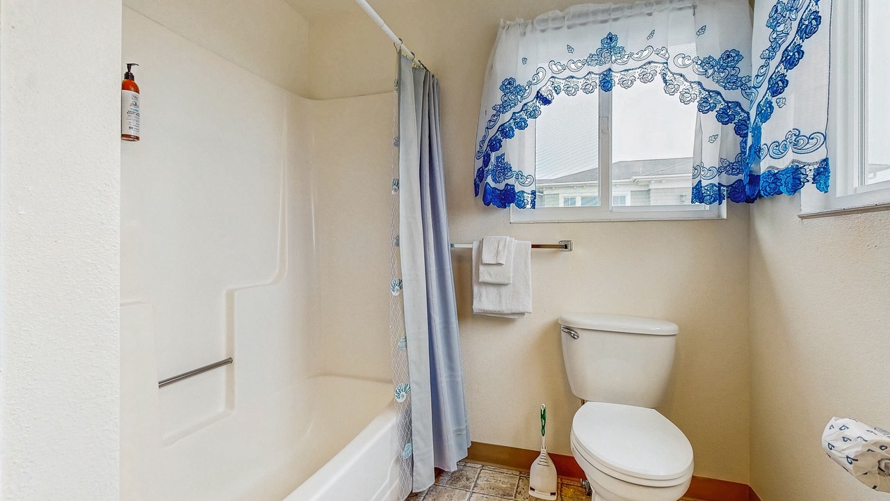 Photo of Bathroom in Roads End