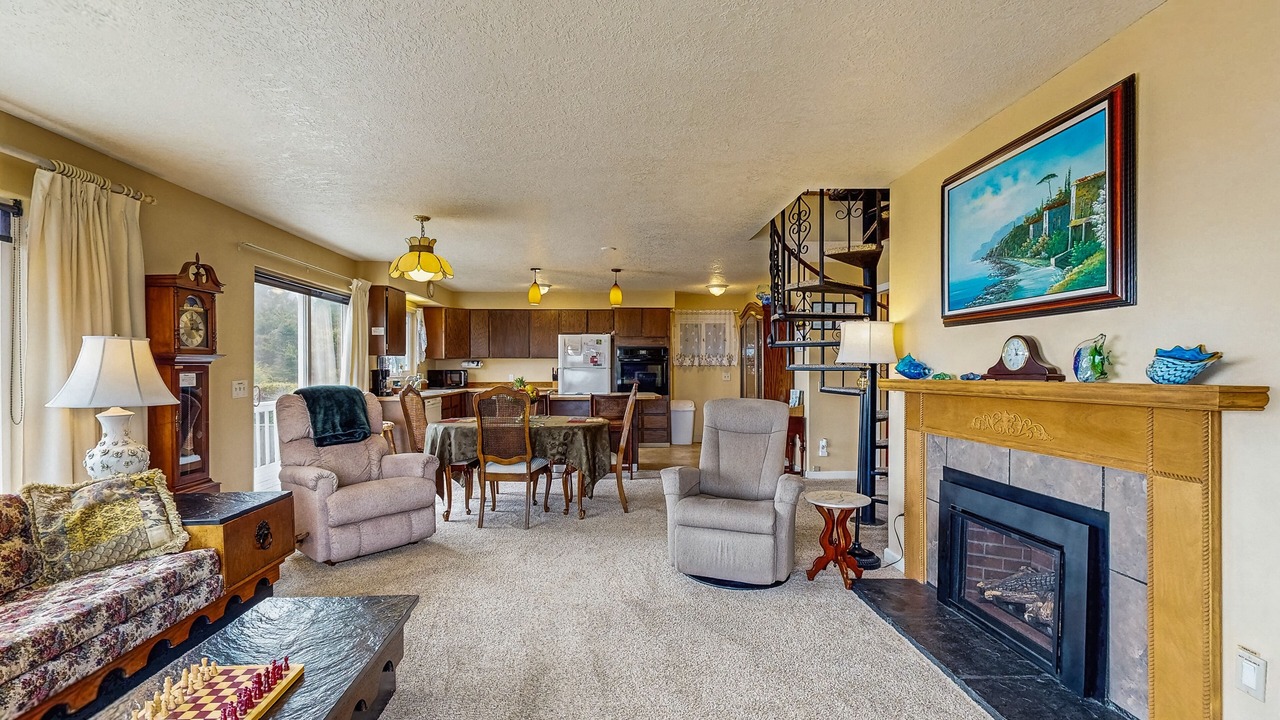 Photo of Livingroom in Roads End
