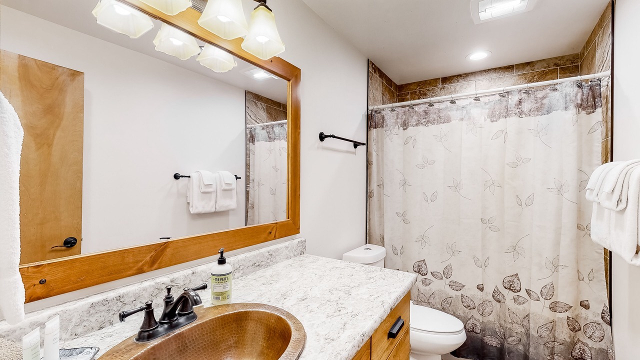 Photo of Bathroom in Turtle Lake