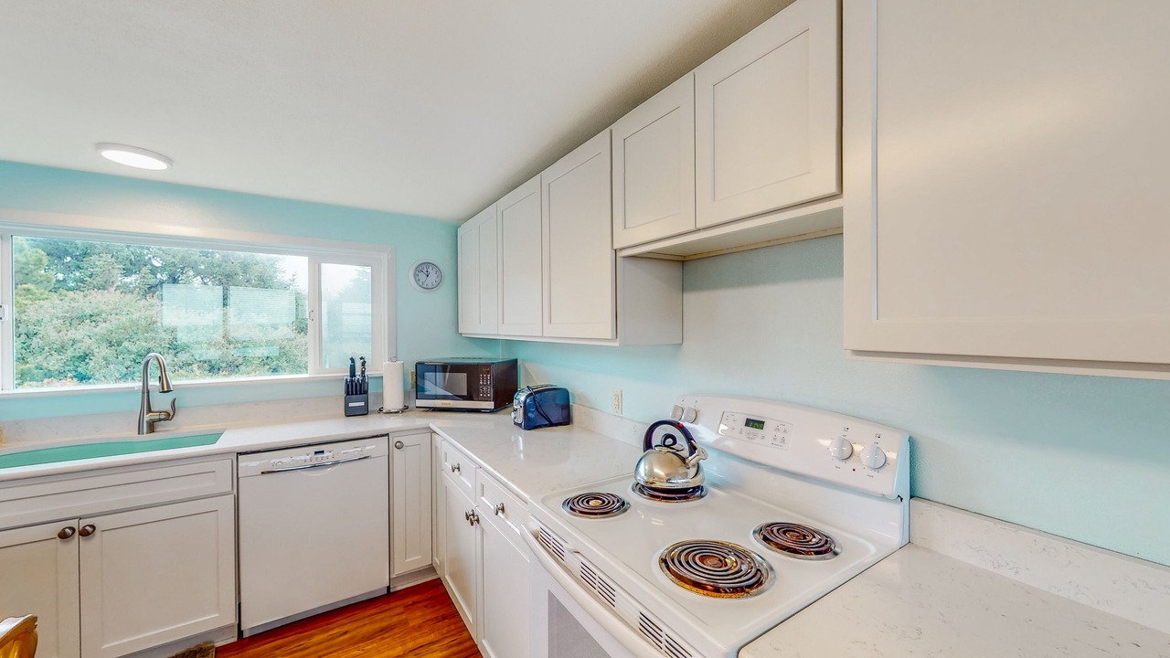 Photo of Kitchen in Nelscott