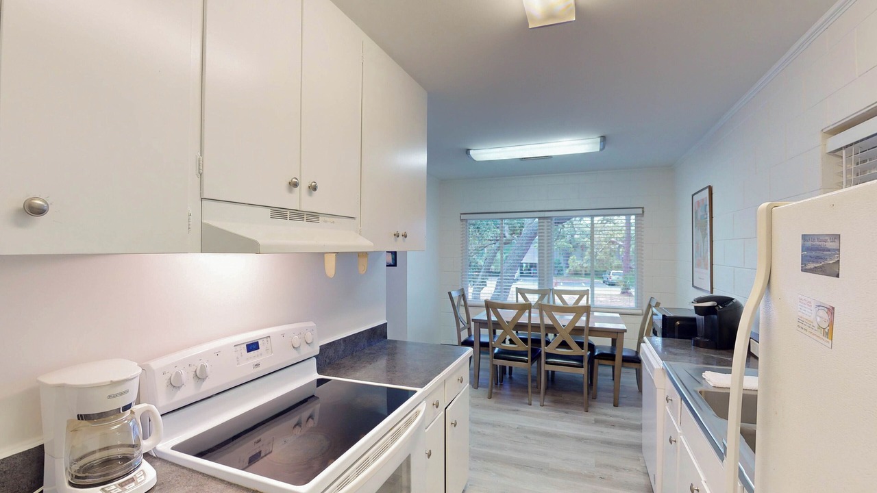 Photo of Kitchen in Jekyll Island